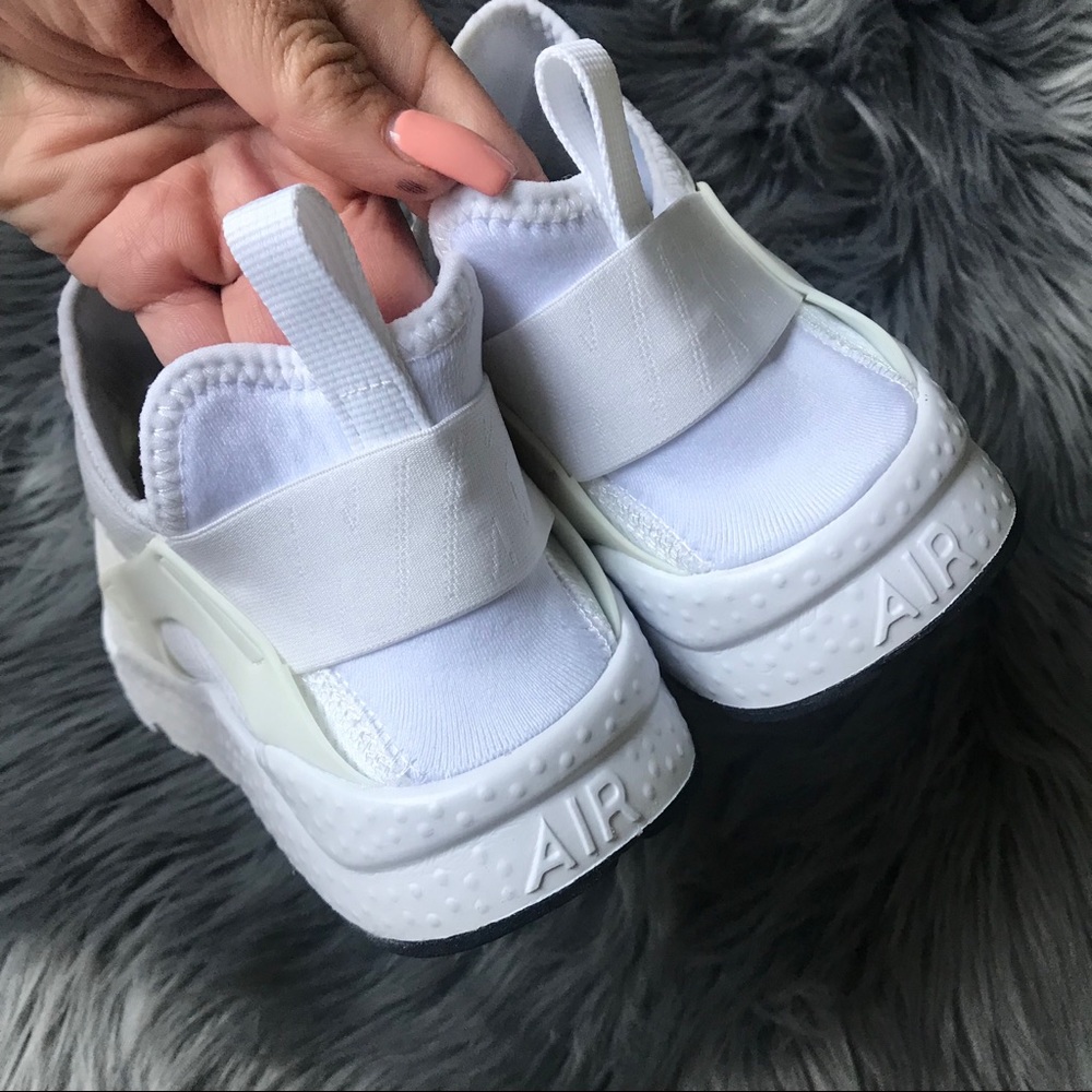 NWB 🌫 NIKE WOMENS HUARACHE SIZE 5 - Picture 5 of 8